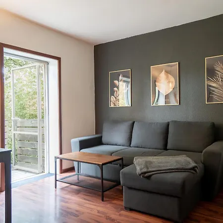 42 Apartmán